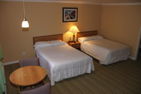Villa Inn image 28